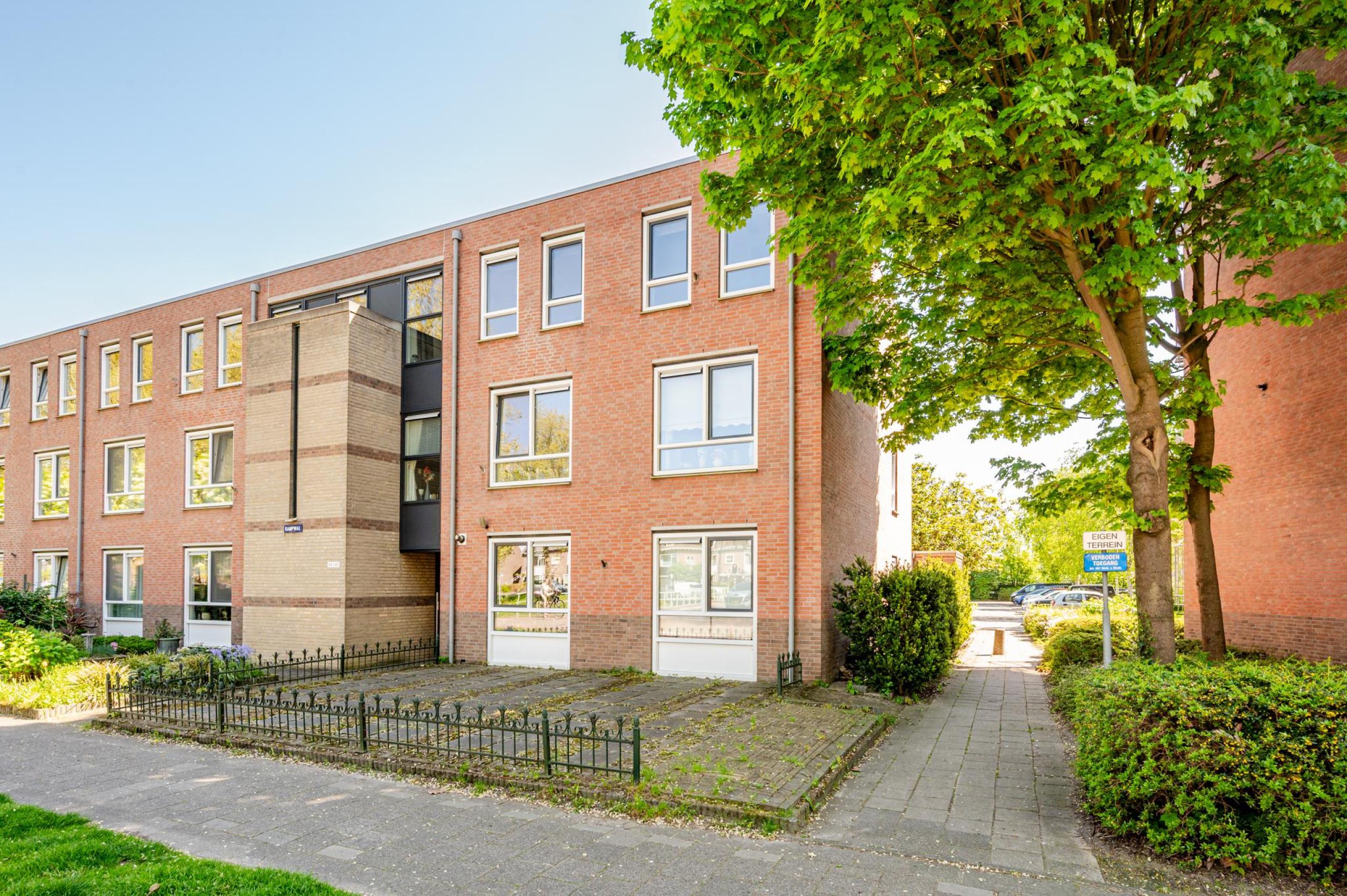 kampwal-49